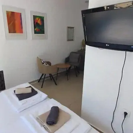 Bohobox בית הארחה